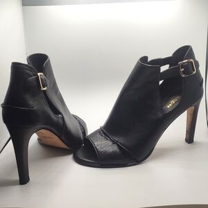 Coach Size 9 Leather Open Toe Heels
